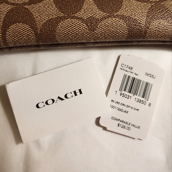 Coach Brown Corner Zip With Charm Signature Wristlet - Picture 7 of 7